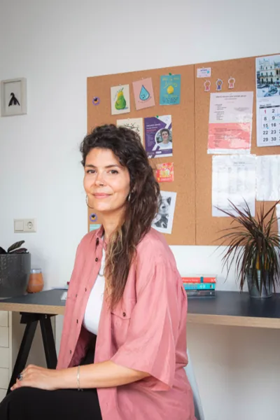 Ángela Cáceres Tena, psicóloga del Centro de Psicología Promethea en Granada
